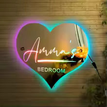 Specchio LED Personalizzato con Neon - Design su Misura